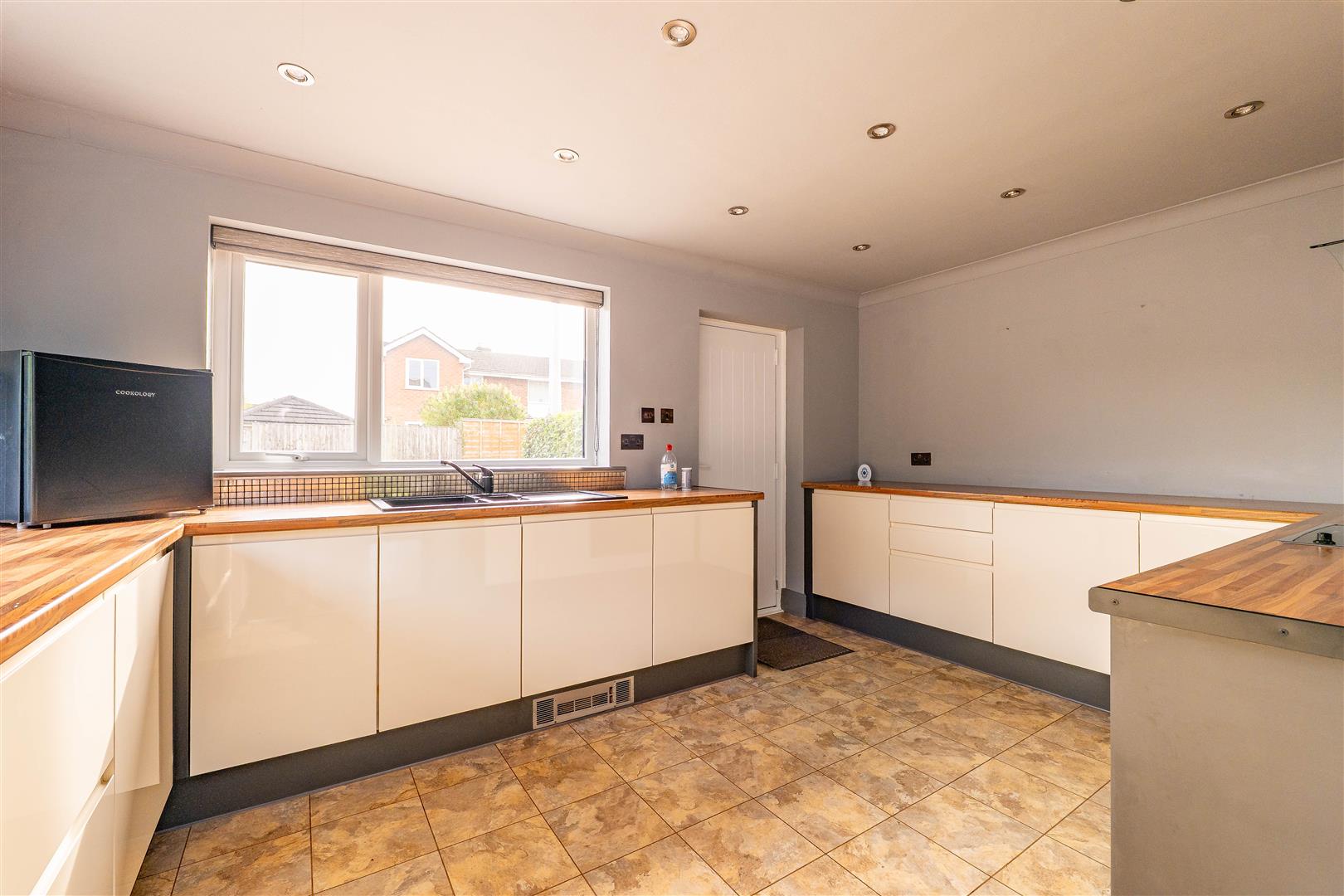 2 bed property in Wigan Road, Chorley